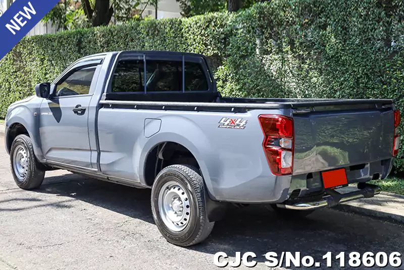 Isuzu D-Max in Gray for Sale Image 1