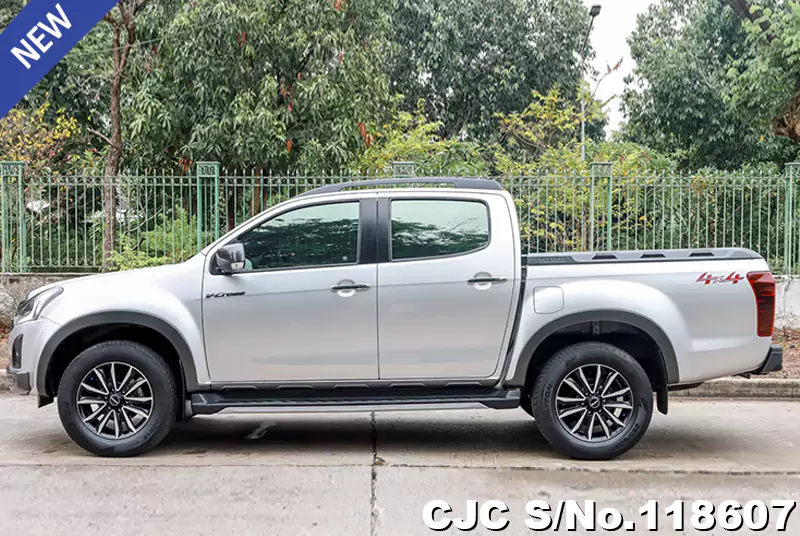 Isuzu D-Max in Silver for Sale Image 7
