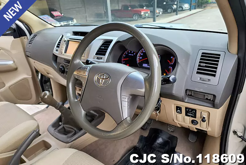 Toyota Hilux in Beige for Sale Image 8