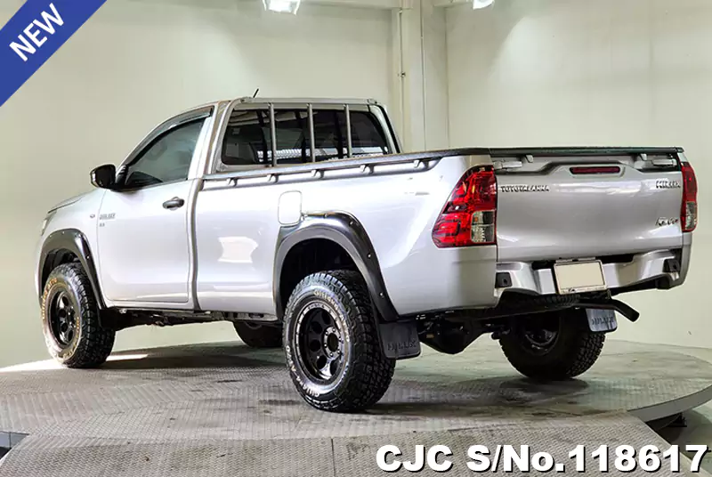 Toyota Hilux in Silver for Sale Image 1