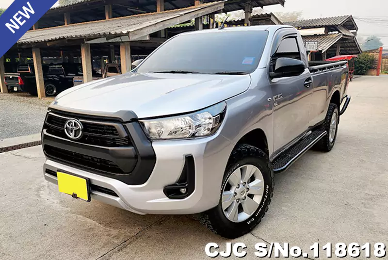 Toyota Hilux in Silver for Sale Image 1