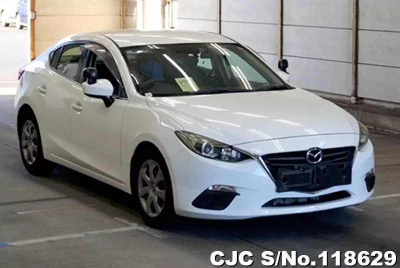 2015 Mazda / Axela Stock No. 118629
