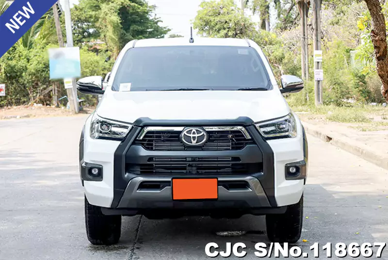 Toyota Hilux in White for Sale Image 4