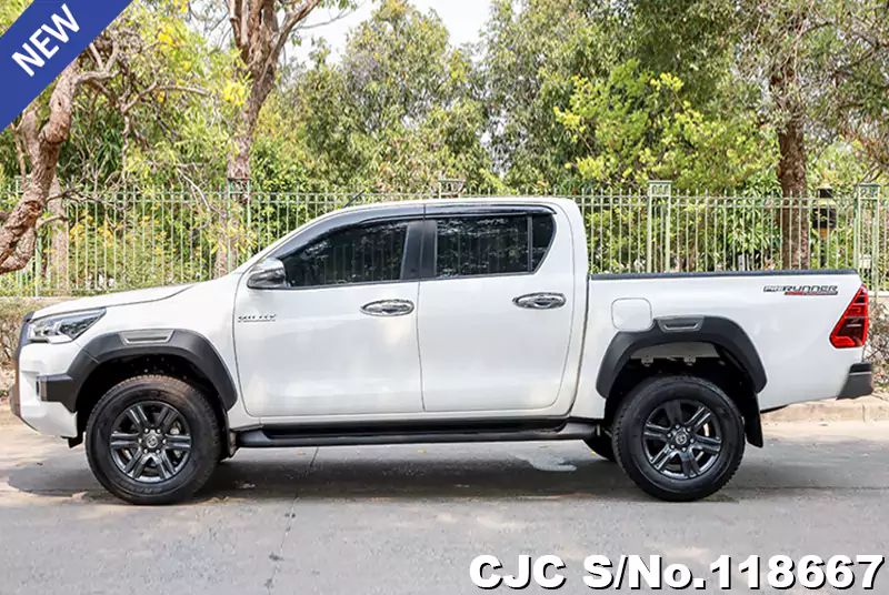 Toyota Hilux in White for Sale Image 7