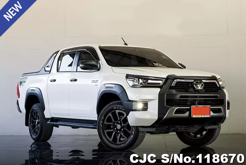 Toyota Hilux in White for Sale Image 0