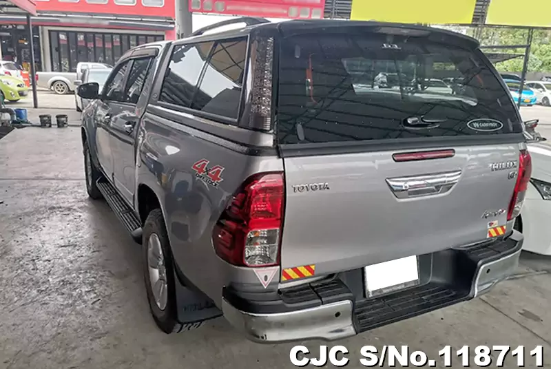 Toyota Hilux in Silver for Sale Image 1