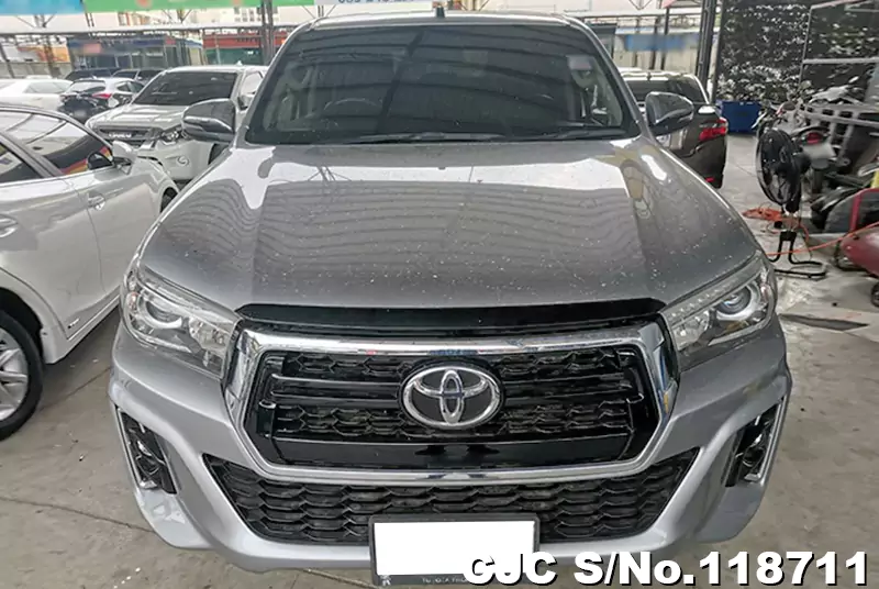 Toyota Hilux in Silver for Sale Image 4