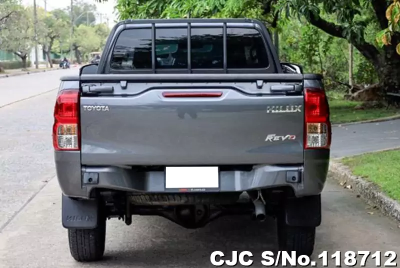 Toyota Hilux in Gray for Sale Image 4