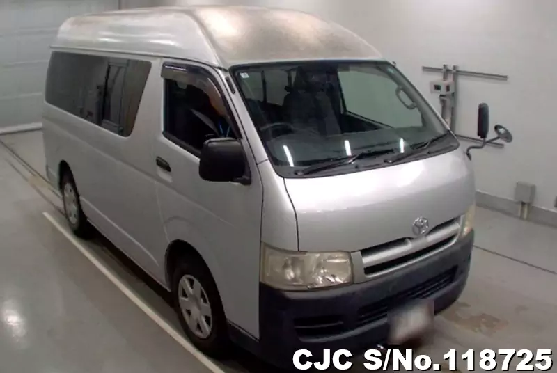 Toyota / Hiace 2005