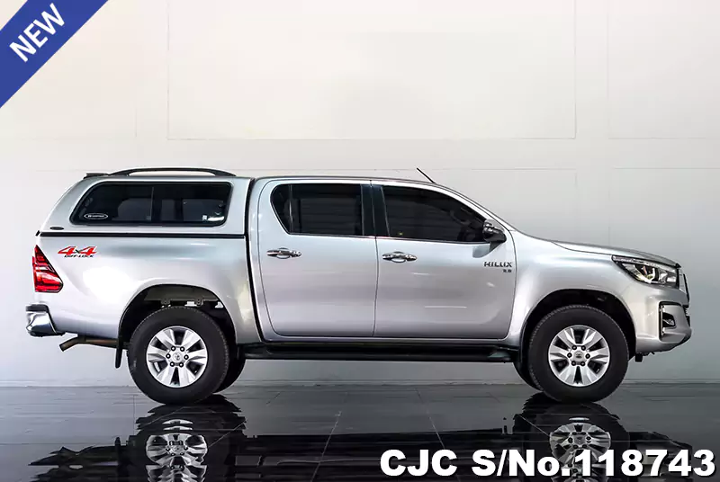 Toyota Hilux in Silver for Sale Image 6