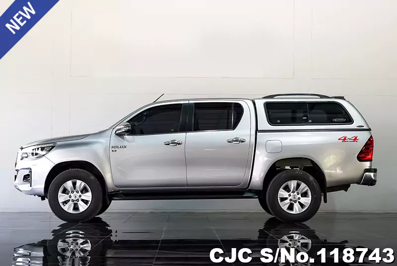 Toyota Hilux in Silver for Sale Image 7