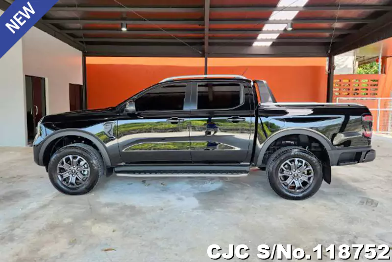 Ford Ranger in Black for Sale Image 7