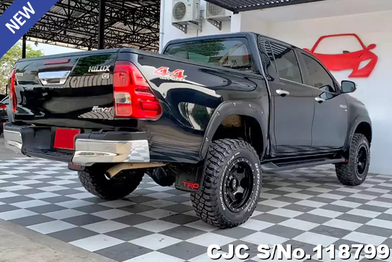 Toyota Hilux in Black for Sale Image 2