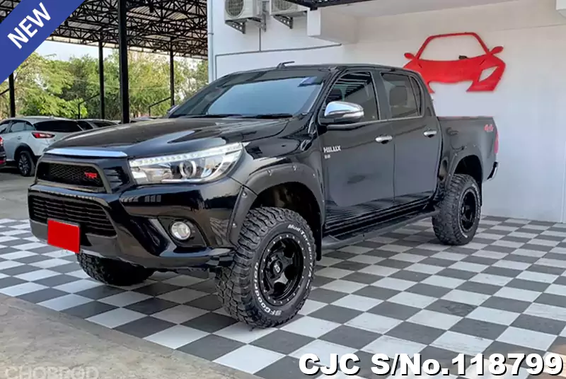 Toyota Hilux in Black for Sale Image 3