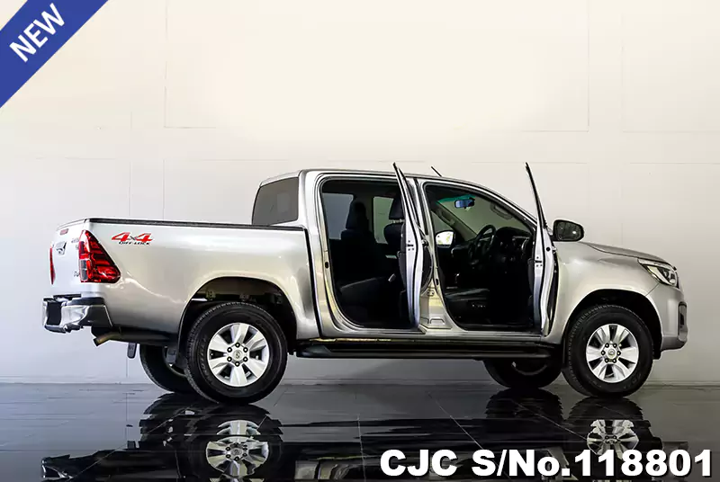 Toyota Hilux in Silver for Sale Image 7