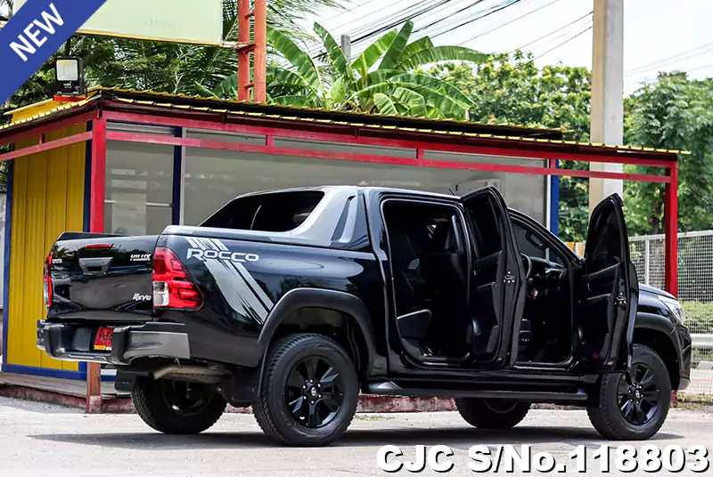 Toyota Hilux in Black for Sale Image 8