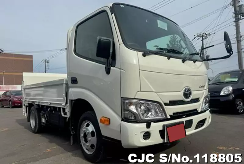 Toyota / Dyna 2024