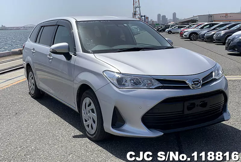 Toyota / Corolla Fielder 2018