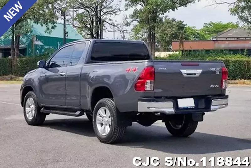 Toyota Hilux in Gray for Sale Image 1