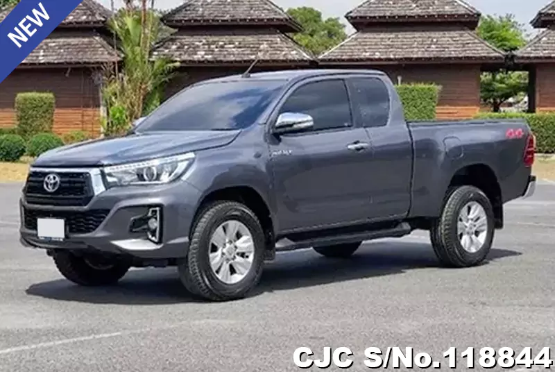 Toyota Hilux in Gray for Sale Image 3