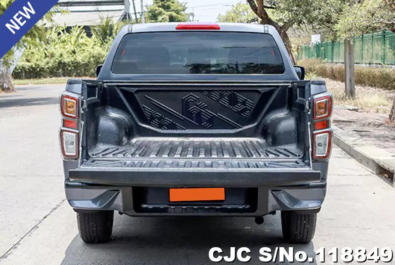 Isuzu D-Max in Gray for Sale Image 8