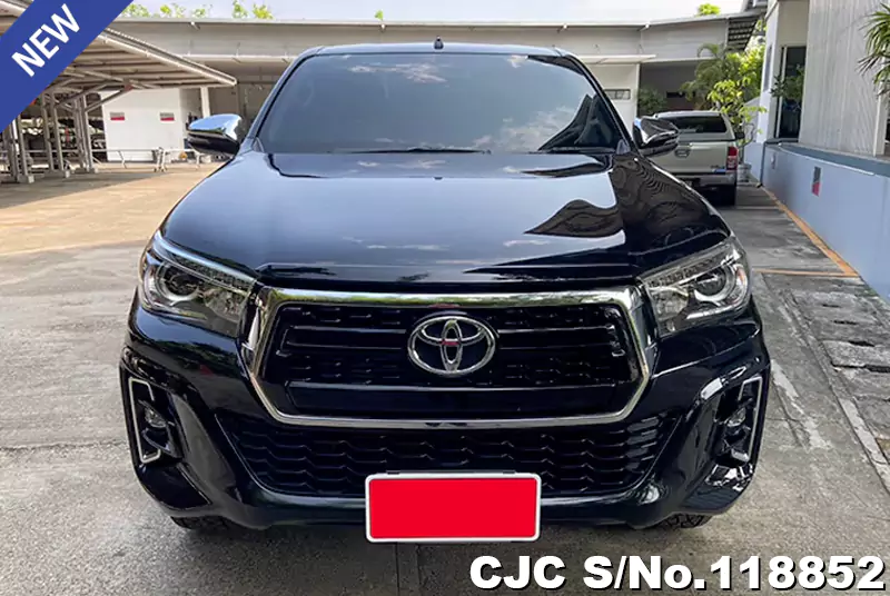 Toyota Hilux in Black for Sale Image 2