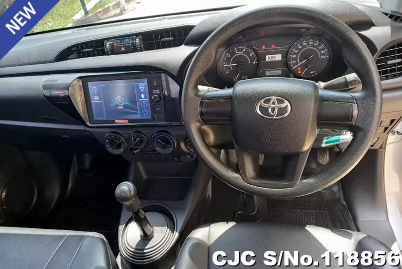 Toyota Hilux in Gray for Sale Image 6