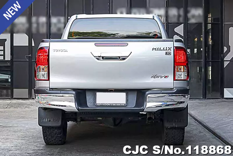 Toyota Hilux in Silver for Sale Image 5