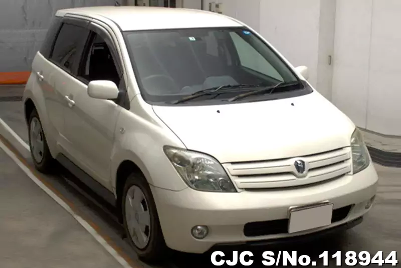 Toyota / IST 2005