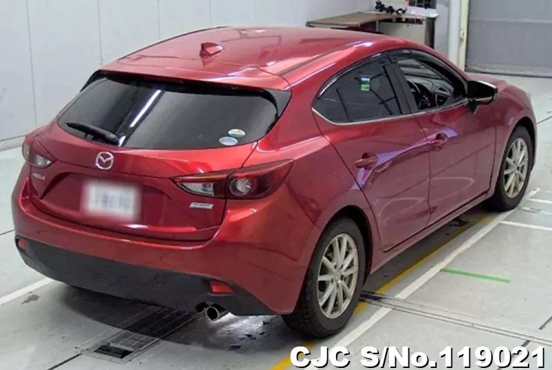 2015 Mazda / Axela Stock No. 119021