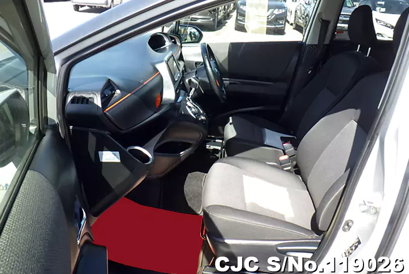 Toyota Sienta in Silver for Sale Image 11