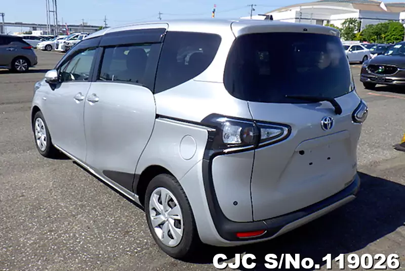 Toyota Sienta in Silver for Sale Image 1
