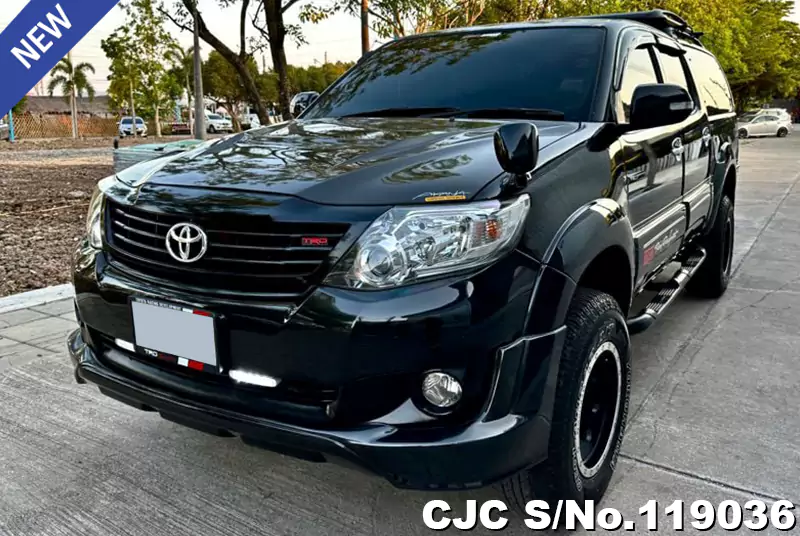 Toyota Hilux in Black for Sale Image 2