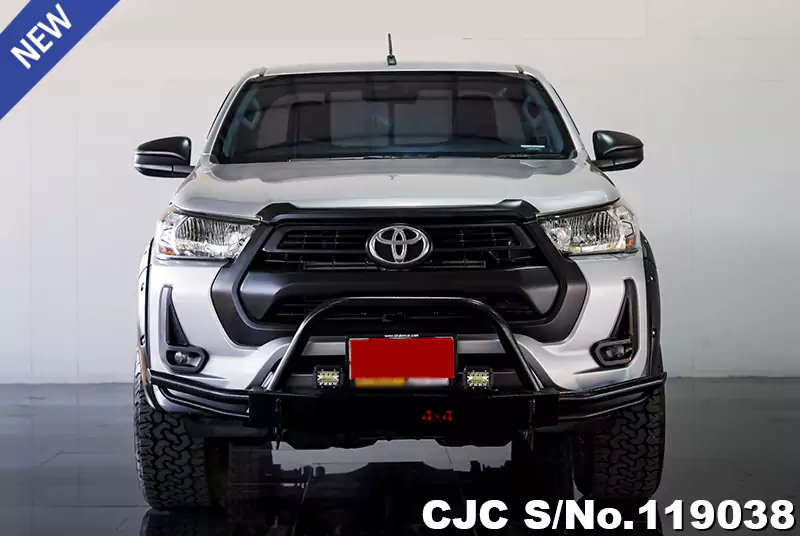 Toyota Hilux in Gray for Sale Image 4