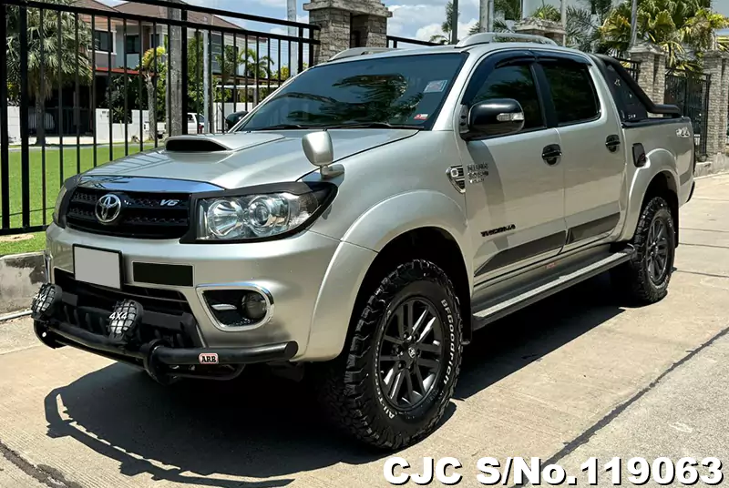 Toyota Hilux in Silver for Sale Image 0