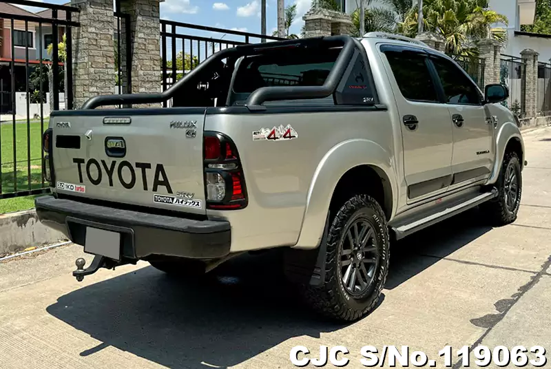 Toyota Hilux in Silver for Sale Image 1