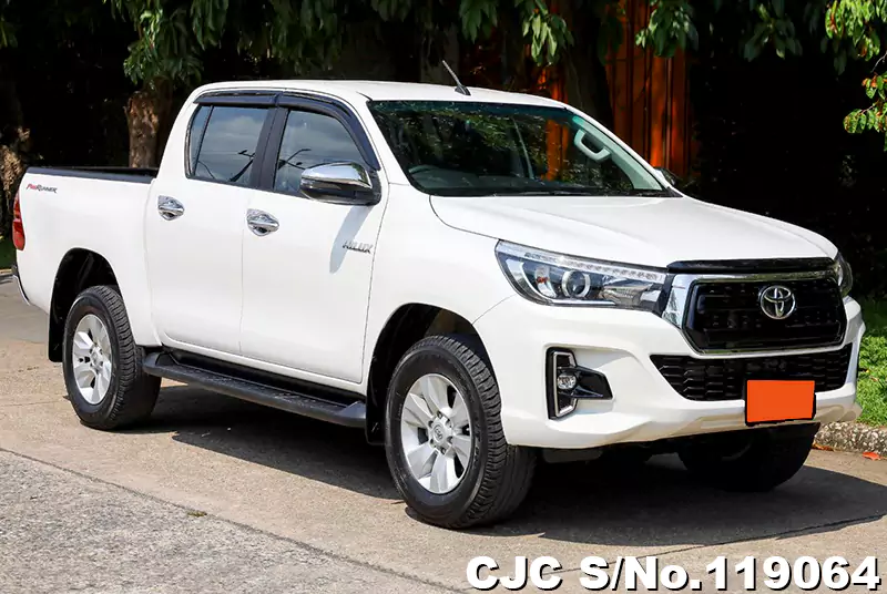 Toyota Hilux in White for Sale Image 0