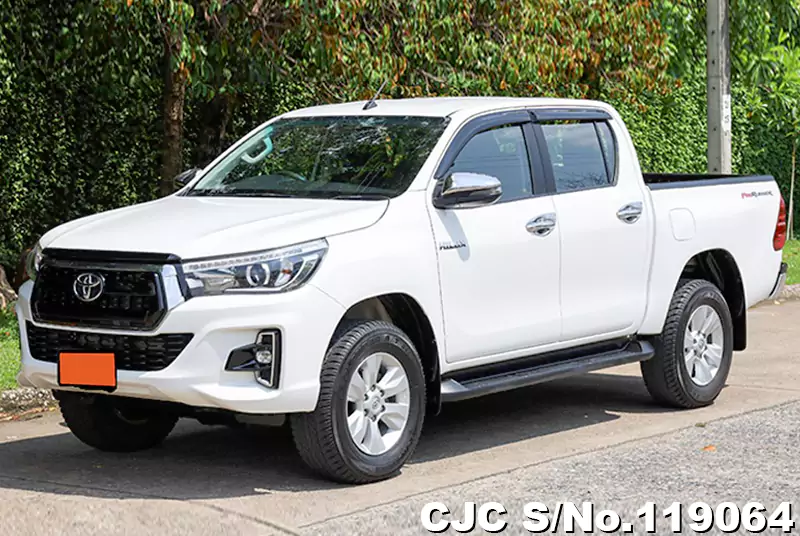 Toyota Hilux in White for Sale Image 3