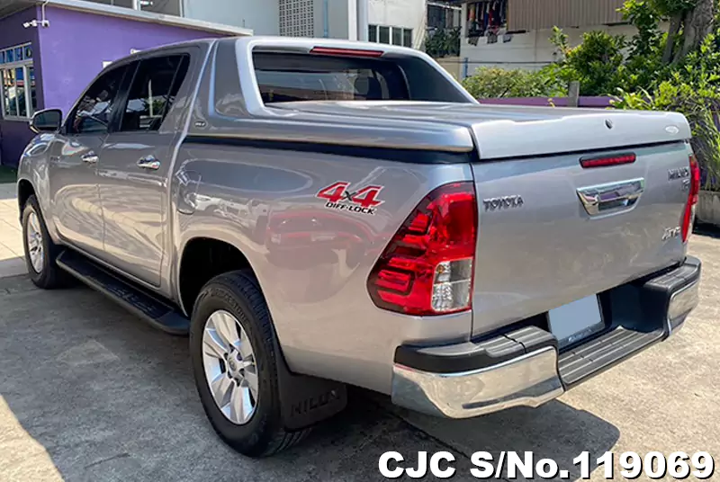 Toyota Hilux in Silver for Sale Image 1