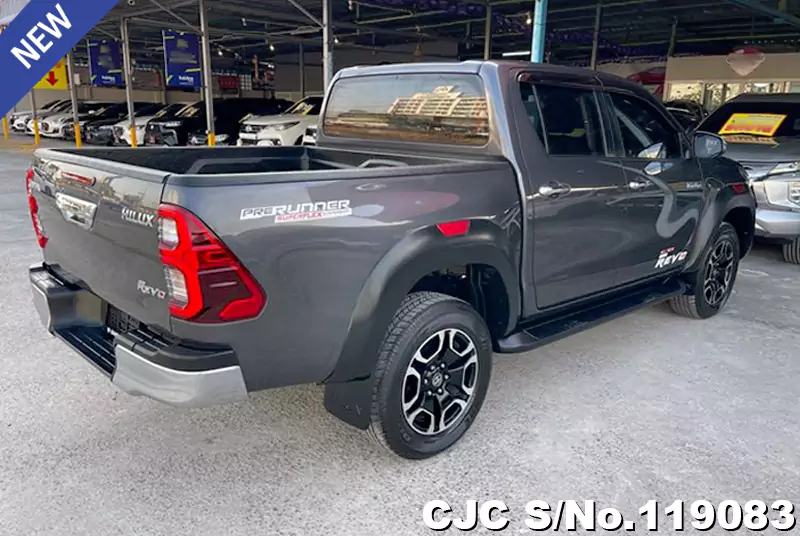 Toyota Hilux in Gray for Sale Image 2