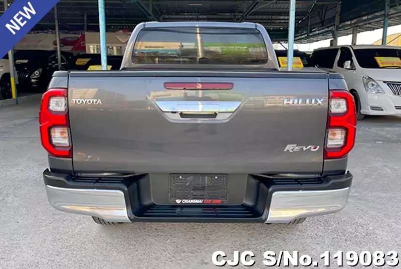 Toyota Hilux in Gray for Sale Image 5