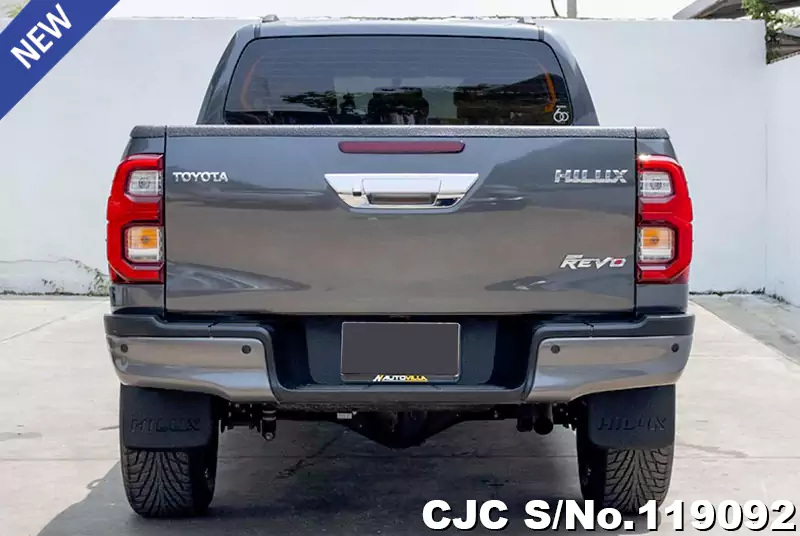 Toyota Hilux in Gray for Sale Image 5