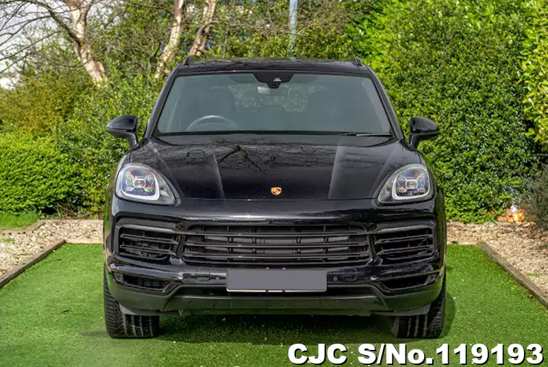 Porsche Cayenne in Black for Sale Image 4