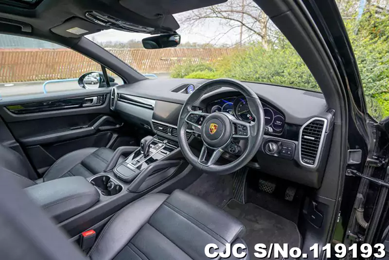 Porsche Cayenne in Black for Sale Image 10