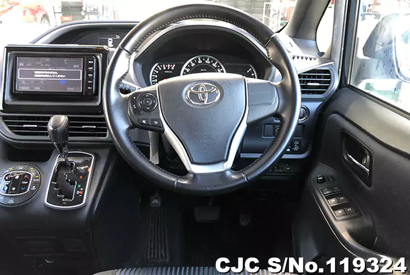 2015 Toyota Voxy Dark Blue for sale | Stock No. 119324 | Japanese