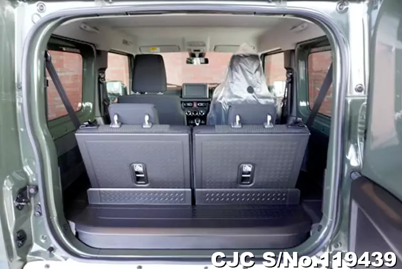 Suzuki Jimny in Green for Sale Image 4