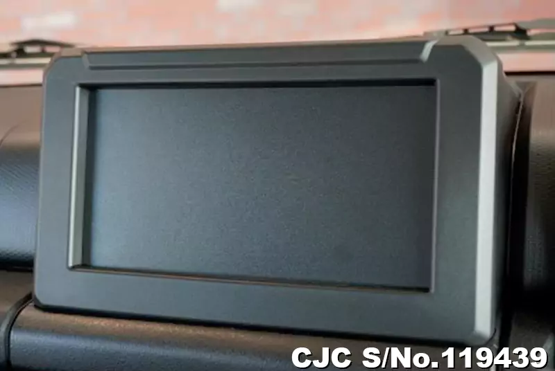 Suzuki Jimny in Green for Sale Image 10