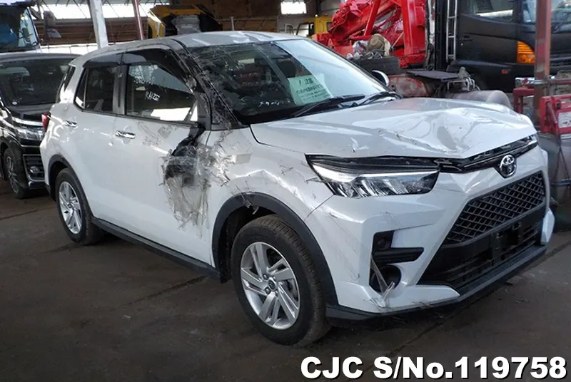 2022 Toyota Raize Pearl for sale | Stock No. 119758 | Japanese