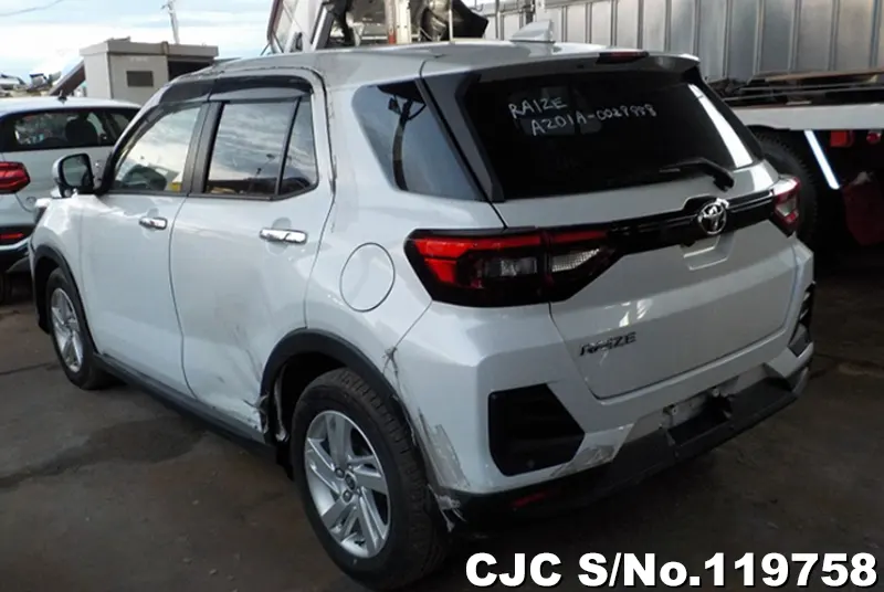 2022 Toyota Raize Pearl for sale | Stock No. 119758 | Japanese