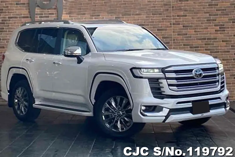Toyota / Land Cruiser 2023